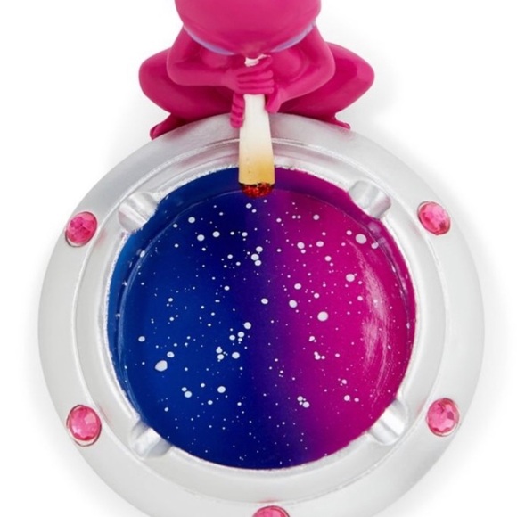 Alien Ashtray - Picture 2 of 2